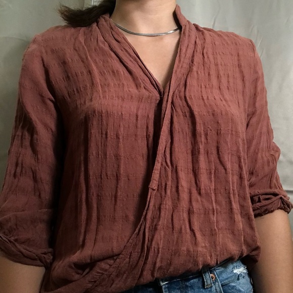 Top - Picture 2 of 2